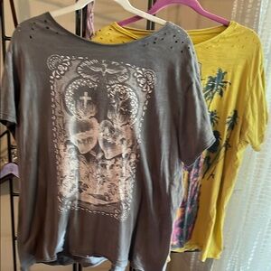 Two Magnolia Pearl tee shirts